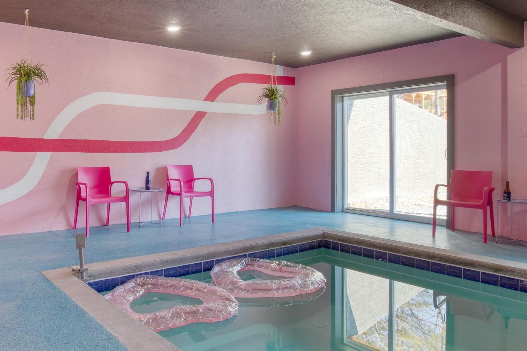 Pink Pines Avantstay Luxury Aesthetic Dream Home Indoor Pool Hot Tub 鸽子谷 外观 照片